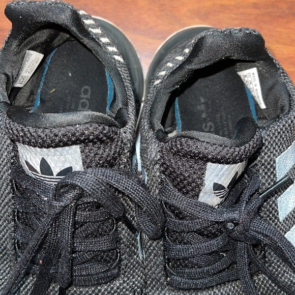 Womens Adidas Shoes - Picture 5 of 9